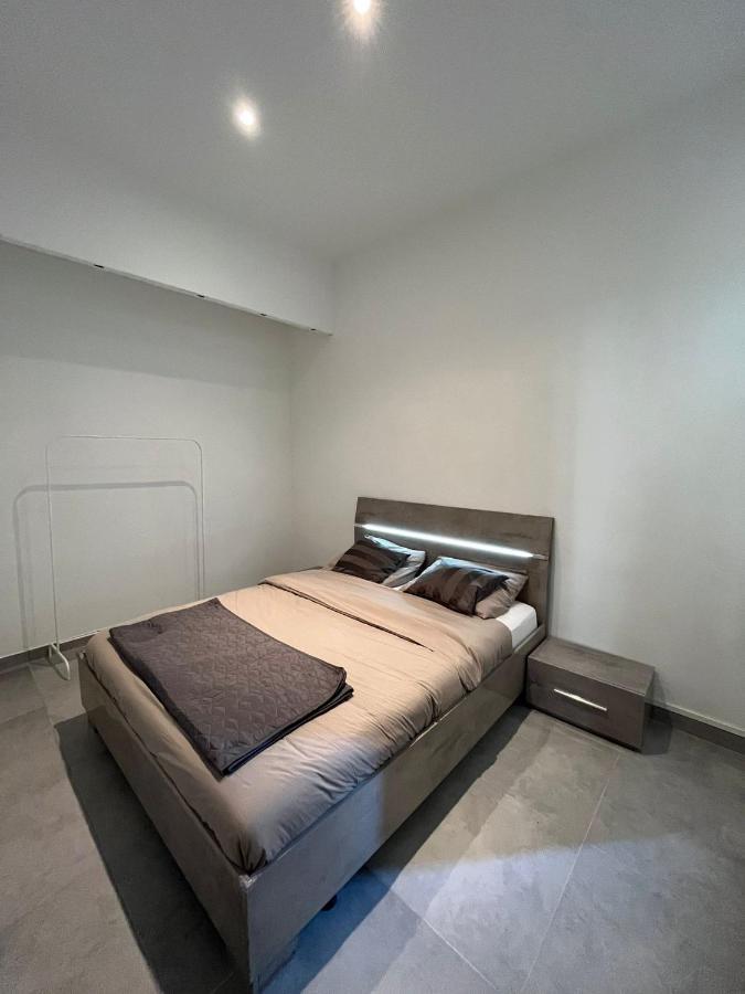 Le Central - T2 Proche Saint Charles Apartment มาร์กเซย ภายนอก รูปภาพ